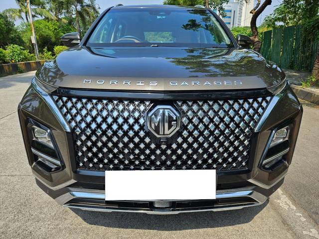 https://images10.gaadi.com/usedcar_image/3662646/original/processed_img2910955__used_car_2910955_1699449642.jpg?imwidth=6400