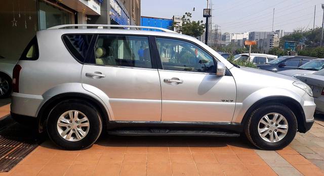 https://images10.gaadi.com/usedcar_image/3662785/original/processed_img2911019__used_car_2911019_1699453882.jpg?imwidth=6401