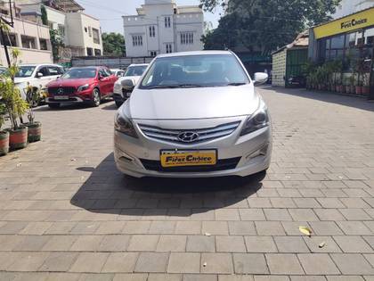 Hyundai Verna 1.6 CRDi SX Hyundai Verna 1.6 CRDi SX