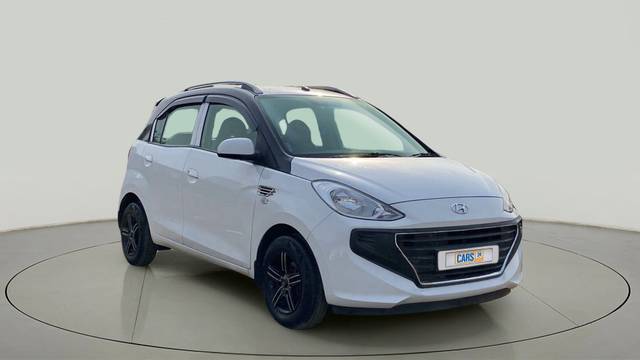 https://images10.gaadi.com/usedcar_image/3662982/original/slot__1-7-Exterior-10353352732-7db51ff85dcc4c1e890a1a5eeef3681a-Exterior-7.jpg?imwidth=6400
