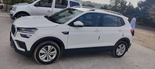 https://images10.gaadi.com/usedcar_image/3663021/original/processed_beb74ad9-9d20-4aaa-8be9-49a2e86a8d44.jpg?imwidth=6400