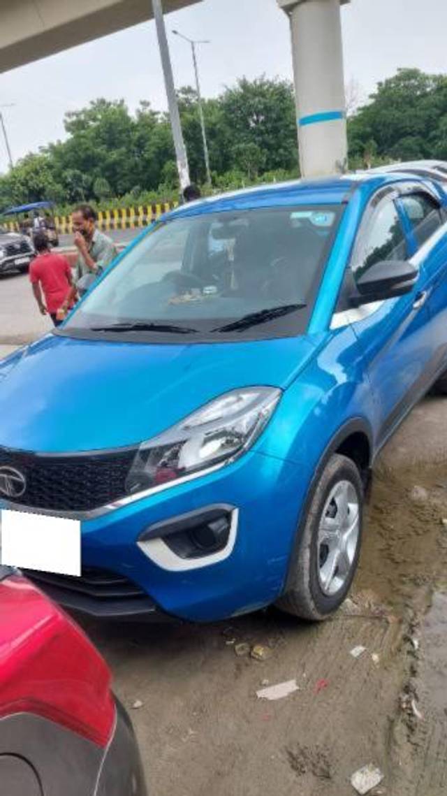 https://images10.gaadi.com/usedcar_image/3663164/original/processed_cb63b1b2-b261-4865-af5b-17db90a97aed.jpg?imwidth=6400