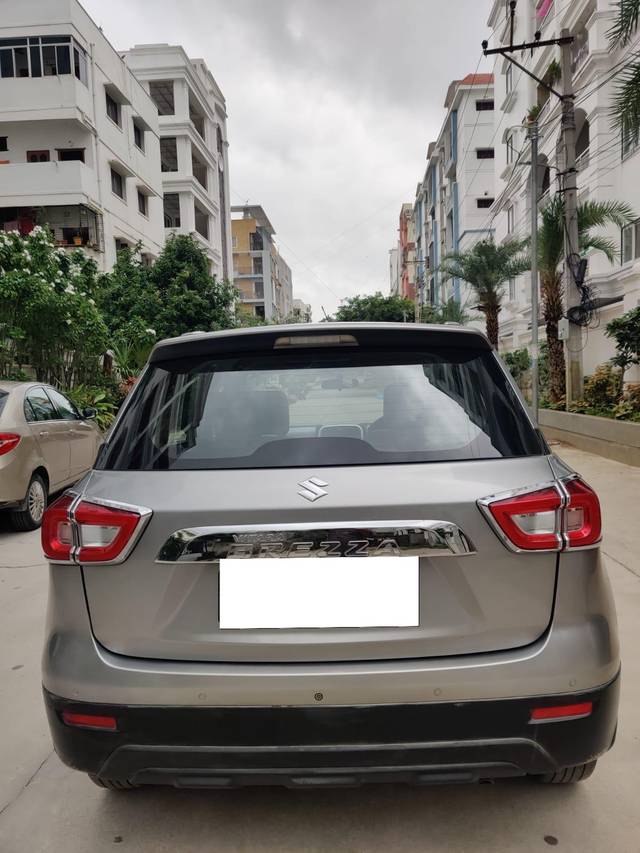 https://images10.gaadi.com/usedcar_image/3663180/original/processed_img2911099__used_car_2911099_1699485793.jpg?imwidth=6402