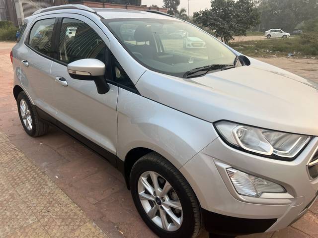 https://images10.gaadi.com/usedcar_image/3663446/original/img2911185__used_car_2911185_1699510023.jpg?imwidth=6401