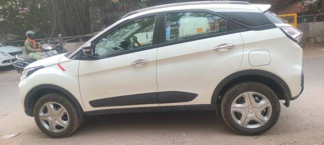 https://images10.gaadi.com/usedcar_image/3663503/original/02__VCC_IMG_1698903962046_1812831_95_1698904705.jpg?imwidth=6401