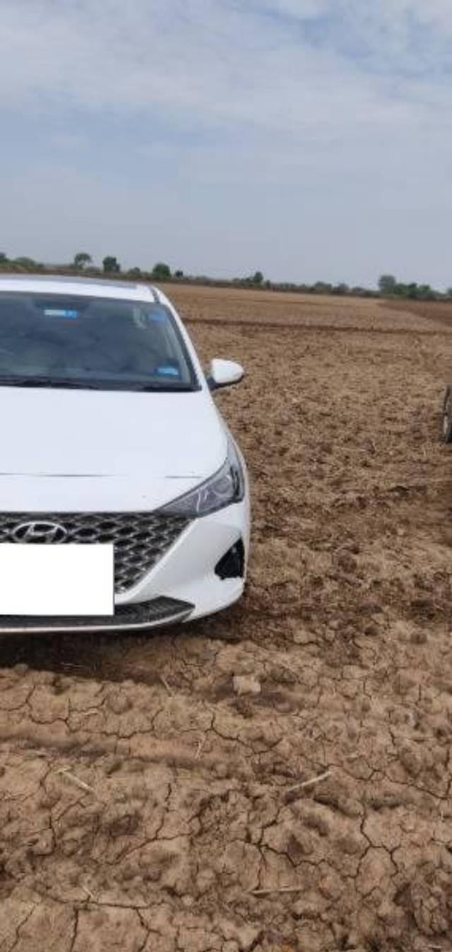 https://images10.gaadi.com/usedcar_image/3663735/original/processed_1fef7056-c31a-4736-9eba-50cdd033eb0d.jpg?imwidth=6400