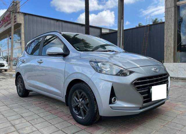 https://images10.gaadi.com/usedcar_image/3664075/original/processed_img2911674__used_car_2911674_1699517280.jpg?imwidth=6400