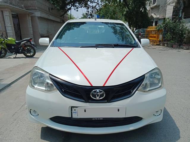 https://images10.gaadi.com/usedcar_image/3664106/original/processed_img2911692__used_car_2911692_1699518392.jpg?imwidth=6402