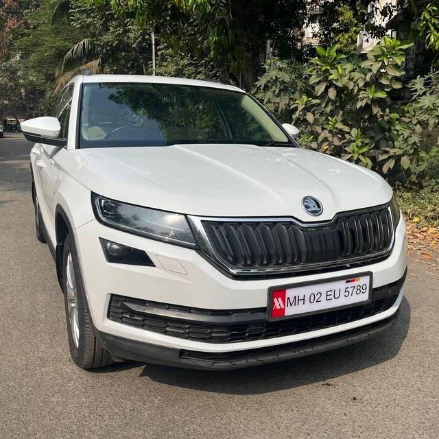 https://images10.gaadi.com/usedcar_image/3664141/original/processed_16daceabd4e25234b665e3637a33f2a6.jpeg?imwidth=6400