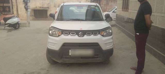 https://images10.gaadi.com/usedcar_image/3664238/original/02__VCC_1812924_94_1698915344.jpg?imwidth=6400