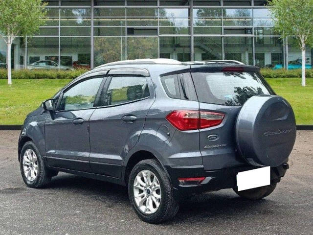 https://images10.gaadi.com/usedcar_image/3664245/original/processed_img2911771__used_car_2911771_1699522639.png?imwidth=6402