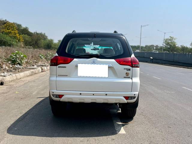 https://images10.gaadi.com/usedcar_image/3664409/original/processed_img2911863__usedcar_whatsappimage2023_06_02at133934_6__1401699526847_1699527036.jpeg?imwidth=6401