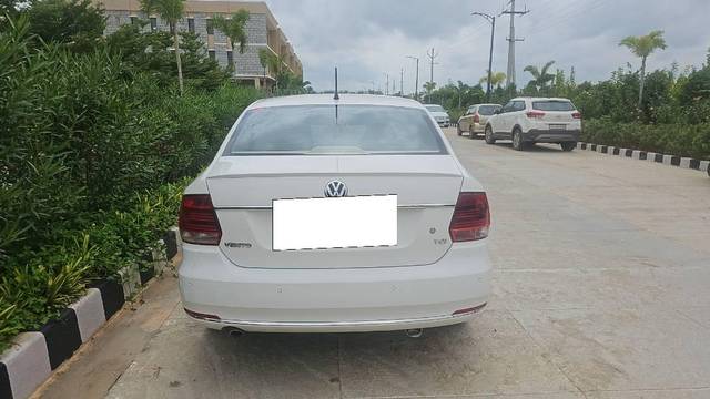https://images10.gaadi.com/usedcar_image/3664471/original/processed_18d2ccab-c748-41c5-9b3b-501142fd596a.jpeg?imwidth=6402