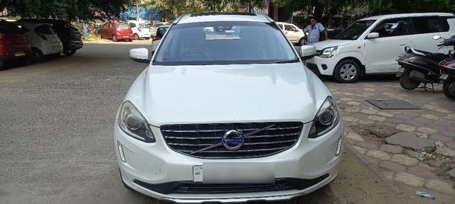 https://images10.gaadi.com/usedcar_image/3664480/original/02__VCC_1812974_94_1698922486.jpg?imwidth=6400