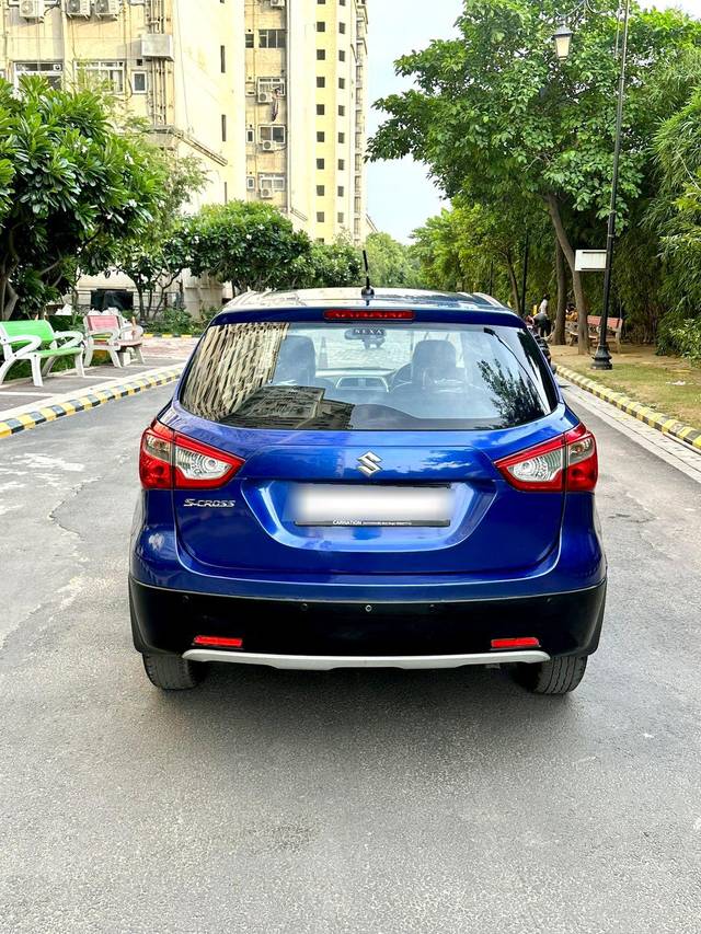 https://images10.gaadi.com/usedcar_image/3664496/original/processed_img2911914__used_car_2911914_1699529808.jpg?imwidth=6401