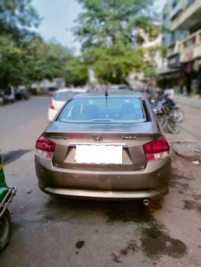 https://images10.gaadi.com/usedcar_image/3664508/original/processed_af879b3b-0a58-4b1d-b7e1-fed61ed56dd4.jpg?imwidth=6401