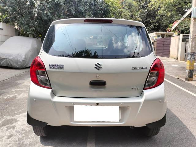 https://images10.gaadi.com/usedcar_image/3664535/original/processed_img2911930__used_car_2911930_1699531339.jpg?imwidth=6402