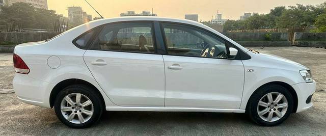 https://images10.gaadi.com/usedcar_image/3664566/original/img2911951__used_car_2911951_1699532125.jpg?imwidth=6401