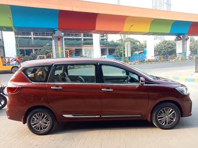 https://images10.gaadi.com/usedcar_image/3664631/original/img2911992__usedcar_7954c868_373f_400c_9b2b_bf2df90dc3cf_119241699533605_1699533623.jpg?imwidth=6401