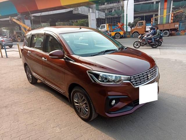 https://images10.gaadi.com/usedcar_image/3664631/original/processed_img2911992__usedcar_17bf9f3d_865c_4508_a044_cb6880457933_119241699533605_1699533623.jpg?imwidth=6400