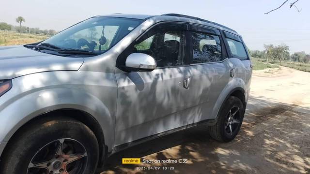 https://images10.gaadi.com/usedcar_image/3664714/original/processed_2a94a13a-8872-4789-a9bc-88cd3decc42e.jpg?imwidth=6401