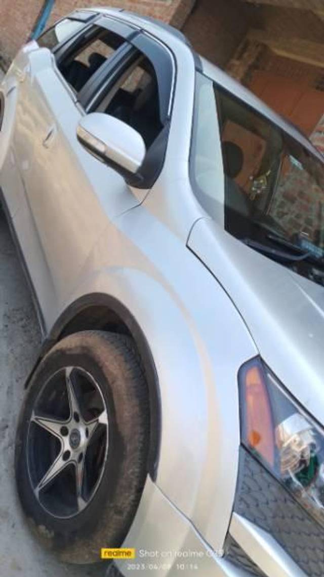 https://images10.gaadi.com/usedcar_image/3664714/original/processed_ce92ac73-8af2-47f9-85b9-55c21e18b240.jpg?imwidth=6402