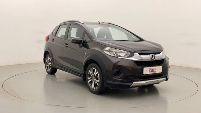 https://images10.gaadi.com/usedcar_image/3664852/original/3ca9dba9-a5f7-438e-a53c-0252b8c67b30__43.jpg?imwidth=6400