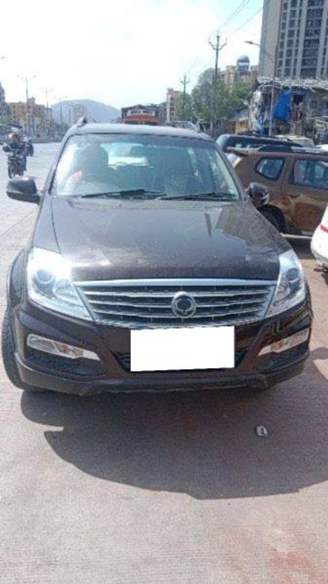 https://images10.gaadi.com/usedcar_image/3664930/original/processed_0edd2677-886f-4d02-a259-8de6ec99b338.jpeg?imwidth=6402
