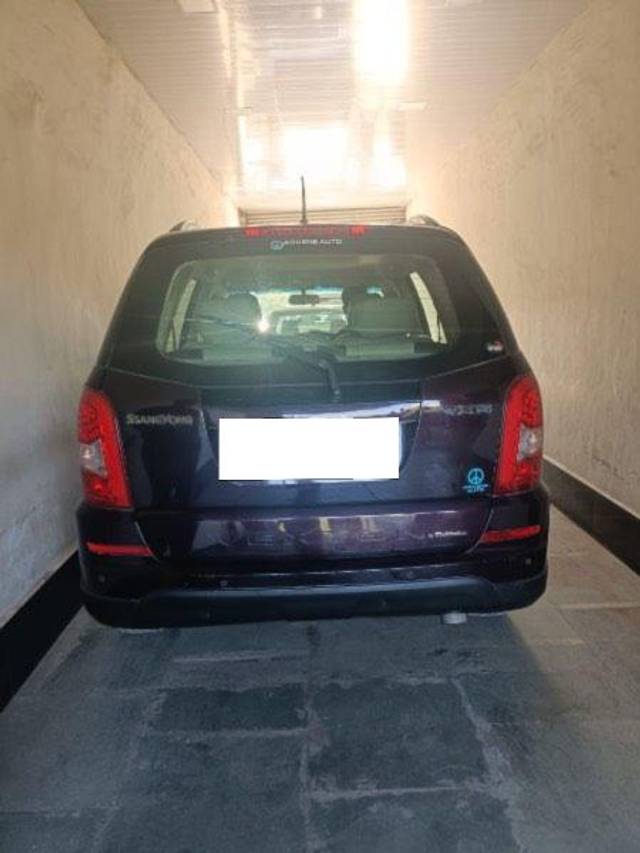 https://images10.gaadi.com/usedcar_image/3664930/original/processed_8329906d-f938-41bd-9ac0-a7bbb551cb90.jpeg?imwidth=6401