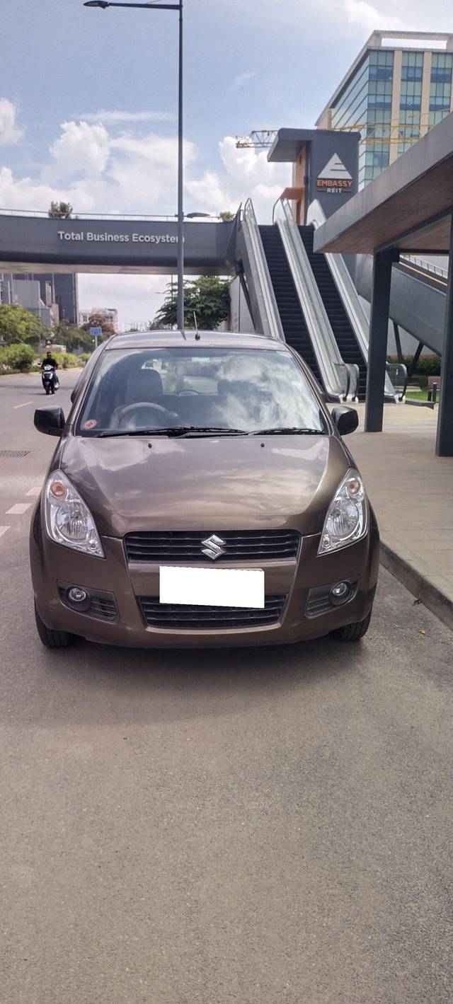 https://images10.gaadi.com/usedcar_image/3664993/original/processed_img2912143__used_car_2912143_1699545870.jpg?imwidth=6402