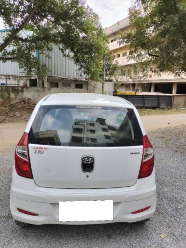 https://images10.gaadi.com/usedcar_image/3664998/original/processed_59d688d0-4325-4321-8c8c-b6c6484cea10.jpg?imwidth=6402
