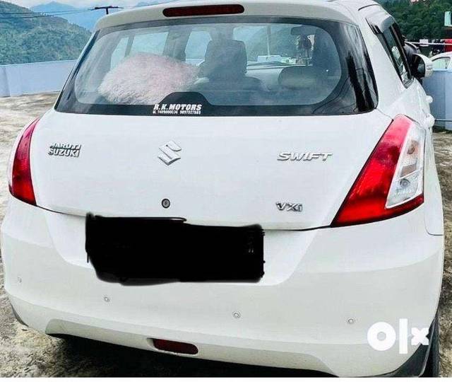 https://images10.gaadi.com/usedcar_image/3665112/original/processed_703e4cf1-a8f8-453a-ad47-0d872b9e12f7.jpeg?imwidth=6402