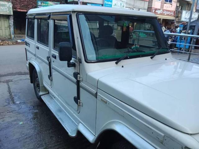 https://images10.gaadi.com/usedcar_image/3665117/original/processed_8e164e59-3c16-4916-9a5f-a9d4823c6035.jpg?imwidth=6400