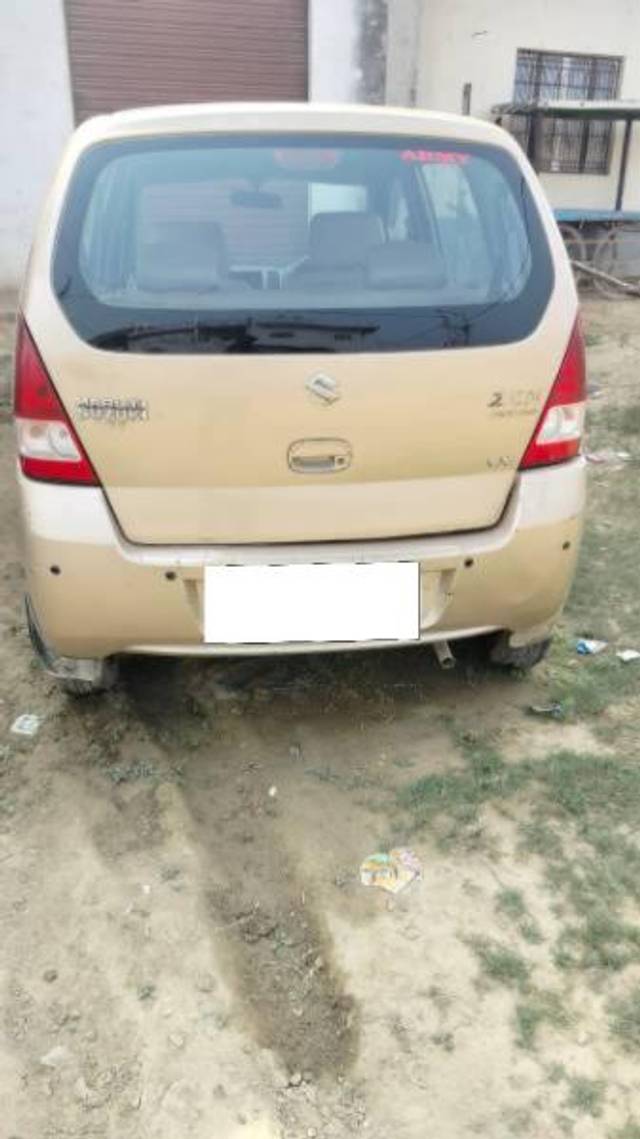 https://images10.gaadi.com/usedcar_image/3665183/original/processed_5546a56a-6822-46ad-8635-193530988be9.jpg?imwidth=6401