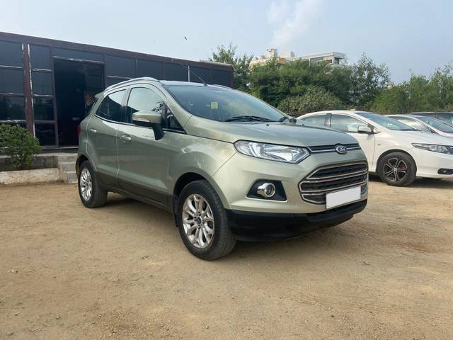 https://images10.gaadi.com/usedcar_image/3665187/original/processed_img2912164__used_car_2912164_1699559031.jpg?imwidth=6400