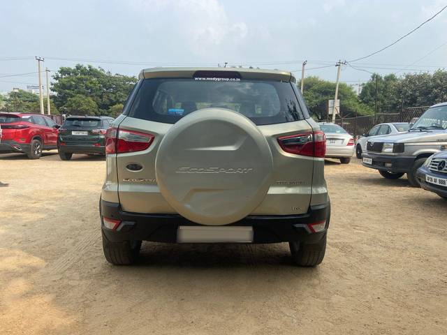 https://images10.gaadi.com/usedcar_image/3665187/original/processed_img2912164__used_car_2912164_1699559040.jpg?imwidth=6401