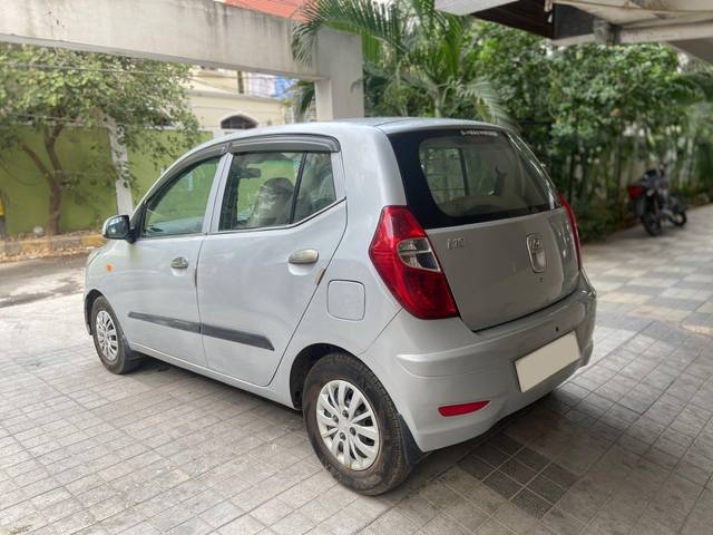 https://images10.gaadi.com/usedcar_image/3665192/original/processed_img2912169__used_car_2912169_1699559650.jpg?imwidth=6402