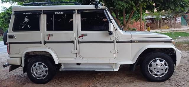 https://images10.gaadi.com/usedcar_image/3665294/original/processed_4868ae20-a8ea-4b33-965e-274354bcbad1.jpg?imwidth=6402