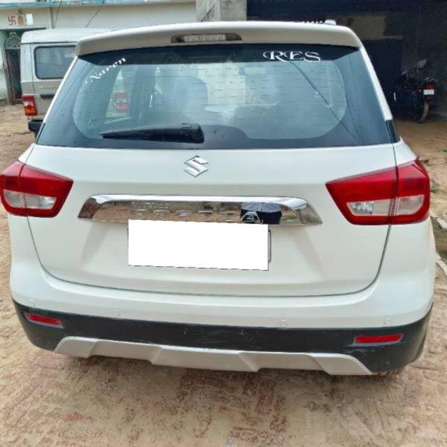 https://images10.gaadi.com/usedcar_image/3665305/original/processed_f2f37176-c572-4092-82d4-1c269fa3835f.jpg?imwidth=6401
