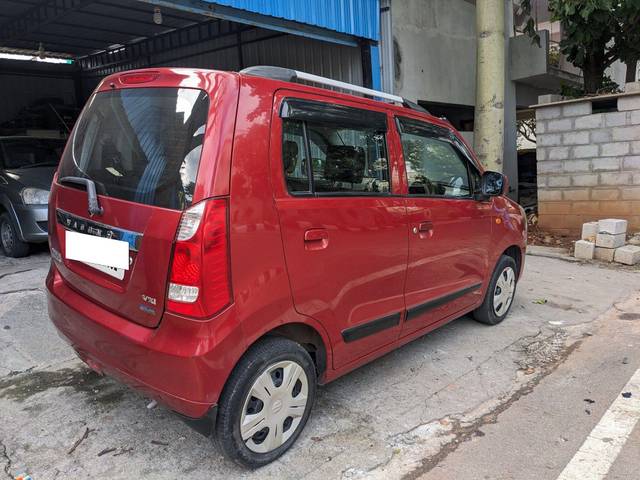 https://images10.gaadi.com/usedcar_image/3665350/original/processed_img2912211__used_car_2912211_1699588290.jpg?imwidth=6401