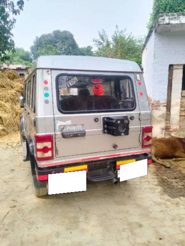 https://images10.gaadi.com/usedcar_image/3665424/original/processed_ee51d597-b075-45ba-889e-acd7e543afe8.jpg?imwidth=6401