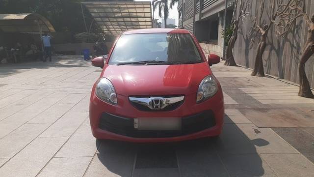 https://images10.gaadi.com/usedcar_image/3665510/original/03__VCC_1813208_94_1698989985.jpg?imwidth=6400