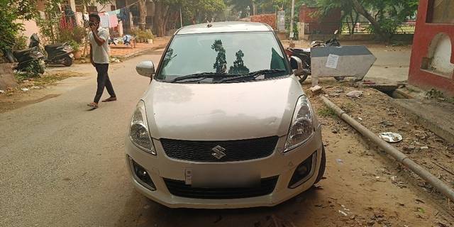 https://images10.gaadi.com/usedcar_image/3665627/original/03__VCC_1813225_94_1698992679.jpg?imwidth=6400