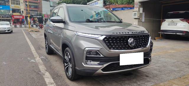 https://images10.gaadi.com/usedcar_image/3665688/original/processed_img2912329__usedcar_whatsappimage2023_11_10at123756pm_9661699603216_1699603268.jpeg?imwidth=6400