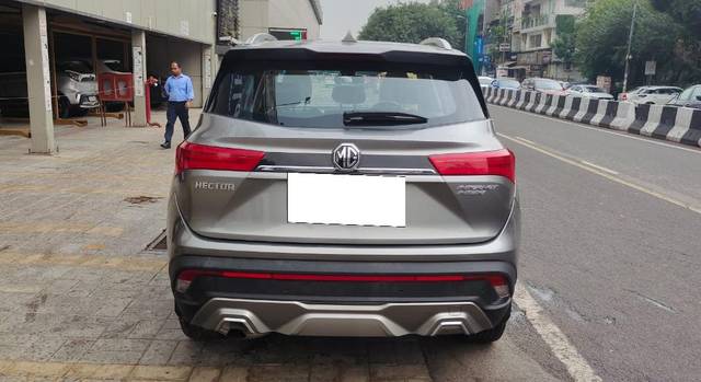 https://images10.gaadi.com/usedcar_image/3665688/original/processed_img2912329__usedcar_whatsappimage2023_11_10at123758pm_9661699603216_1699603268.jpeg?imwidth=6401