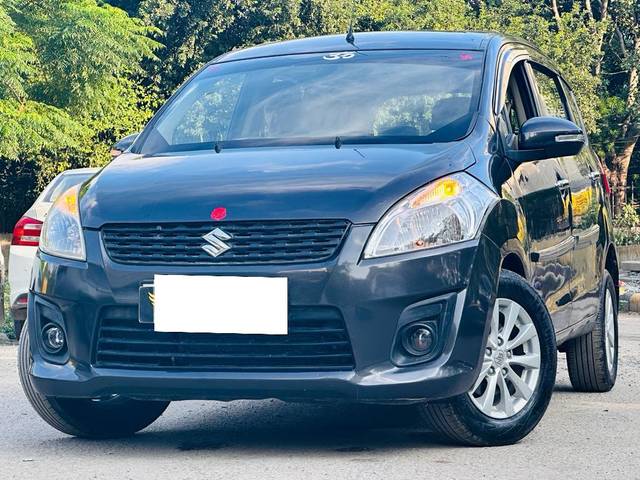 https://images10.gaadi.com/usedcar_image/3665689/original/processed_img2912330__used_car_2912330_1699604206.jpg?imwidth=6402