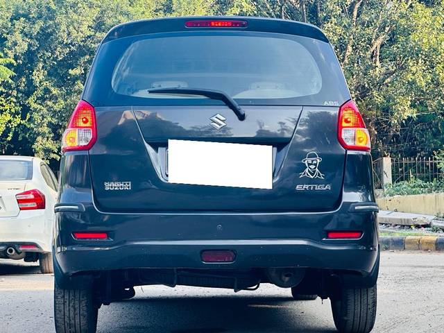 https://images10.gaadi.com/usedcar_image/3665689/original/processed_img2912330__used_car_2912330_1699604214.jpg?imwidth=6401