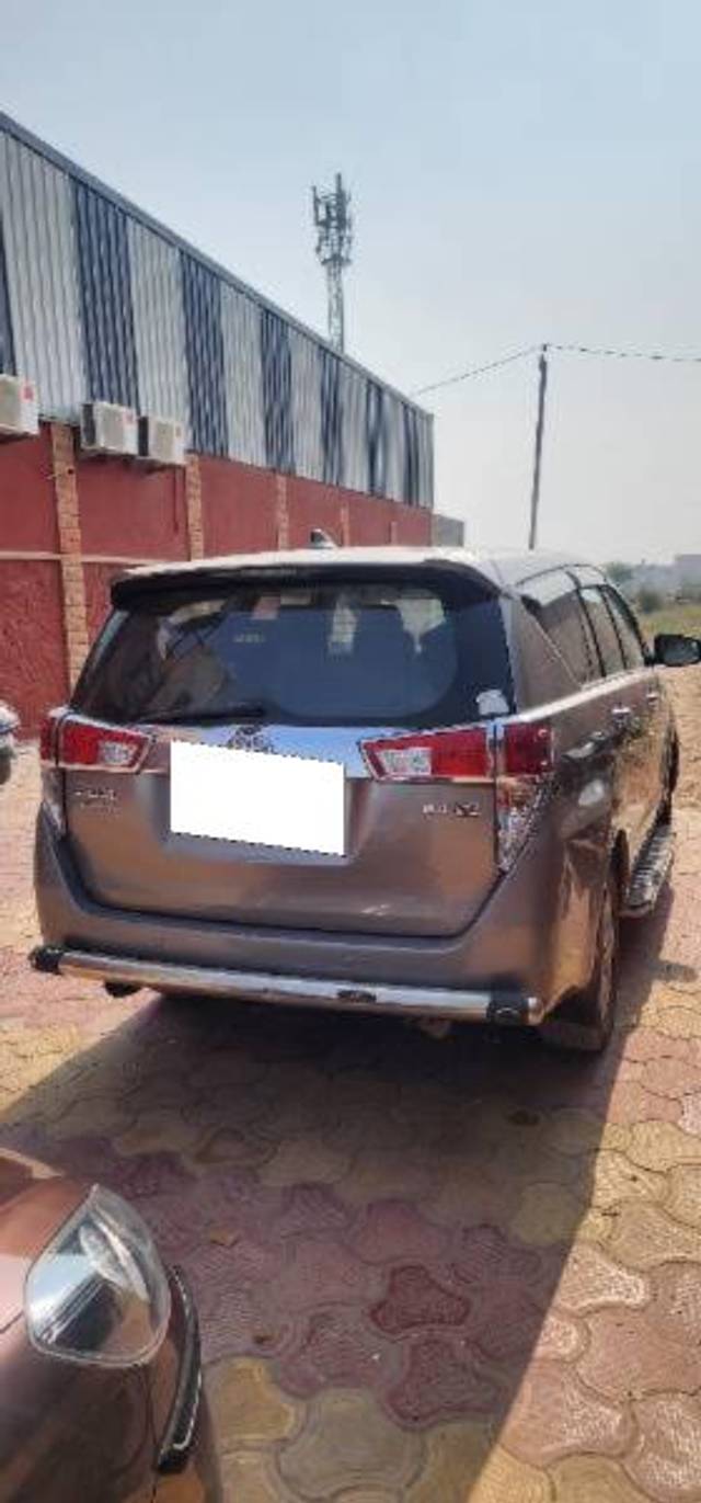 https://images10.gaadi.com/usedcar_image/3665757/original/processed_bf1116d1-1ad3-4eb4-92f5-427f4c0ea3ae.jpg?imwidth=6401