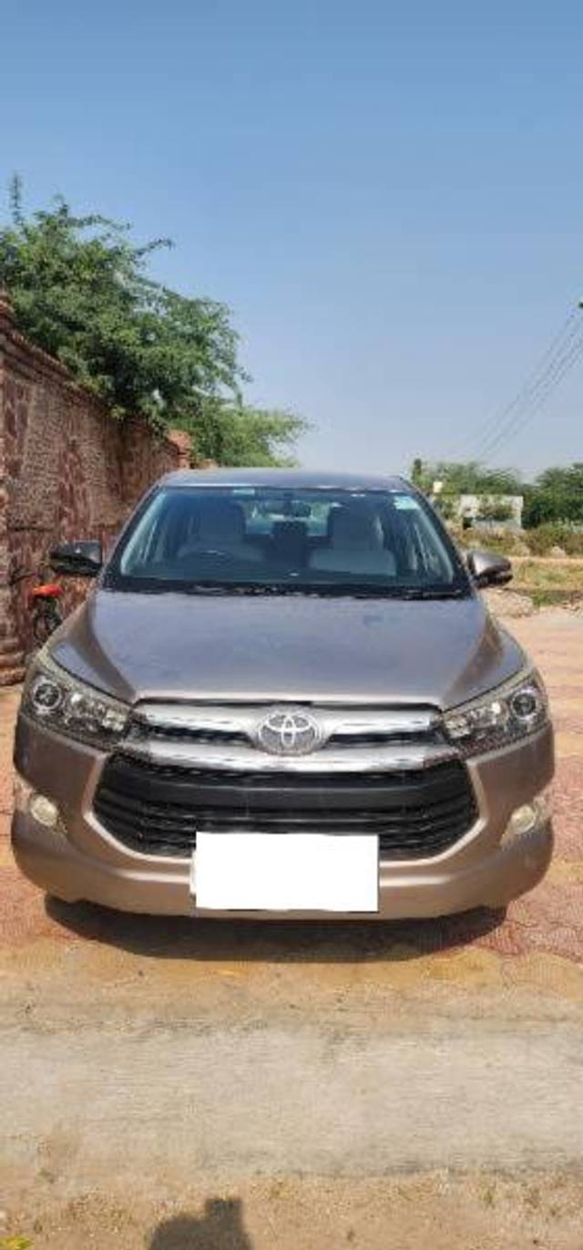 https://images10.gaadi.com/usedcar_image/3665757/original/processed_e551ca73-1047-4d5c-884c-cf39decc2f01.jpg?imwidth=6400