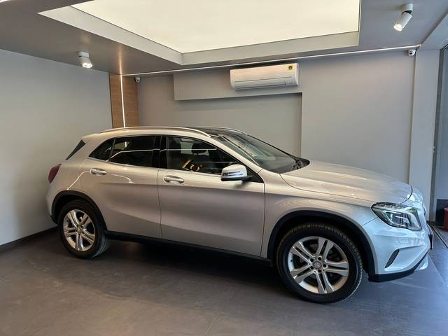 https://images10.gaadi.com/usedcar_image/3665779/original/img2912402__usedcar_whatsappimage2023_10_30at14958pm_1111699605754_1699605769.jpeg?imwidth=6400